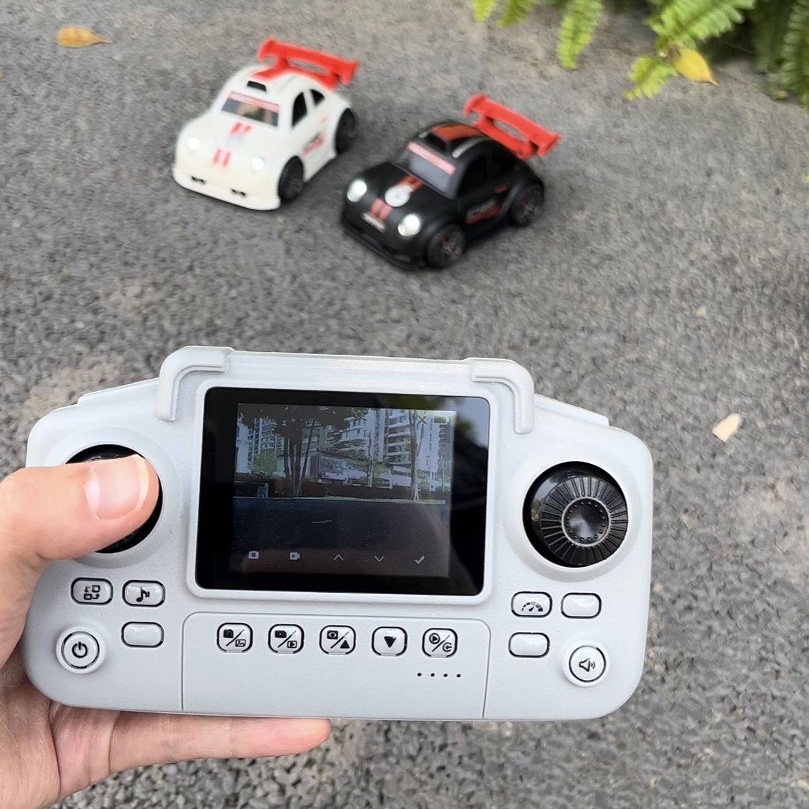 Mobil RC C6 Drift Baru dengan  - Toolkitrc M6Dac Smart Charger ulasan dan harga